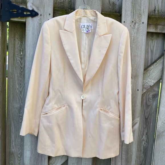 LAUREL by ESCADA Suit Blazer and Skirt 100% Wool - Picture 2 of 14